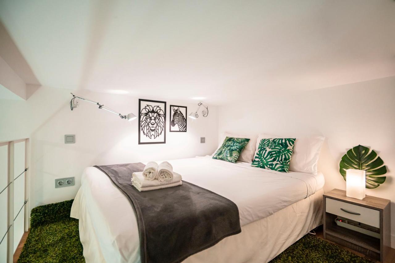 For You Rentals Apartment Temporal In The Center Of Madrid Esl5 Esterno foto